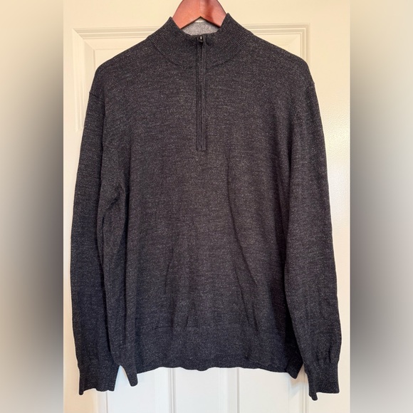 Faherty Men’s Charcoal Heather cotton cashmere blend Quarter Zip Sweater Size XL